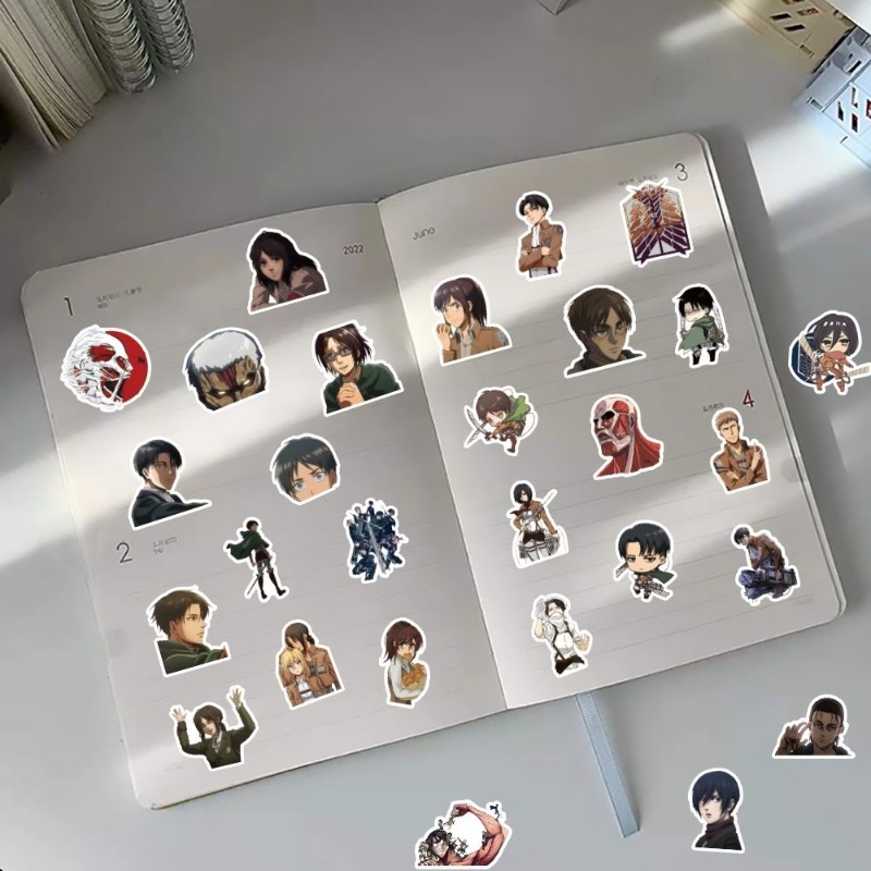 60 Pezzi Adesivi Anime Attack  - Laptop Accessories Decoration recensione e prezzo